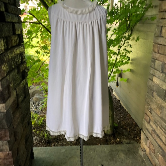 Vintage Shadowline  nightgown Medium - Picture 6 of 8